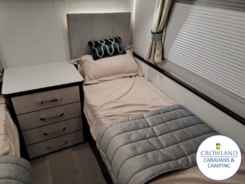 2025 Elddis Affinity 574 List price £31749 save £2154 Our price £29595 - Image 15