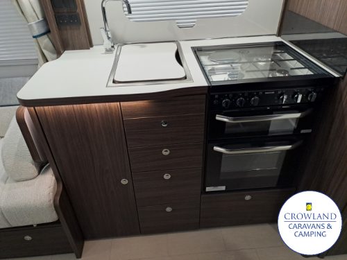 2025 Elddis Affinity 574 List price £31749 save £2154 Our price £29595 - Image 8