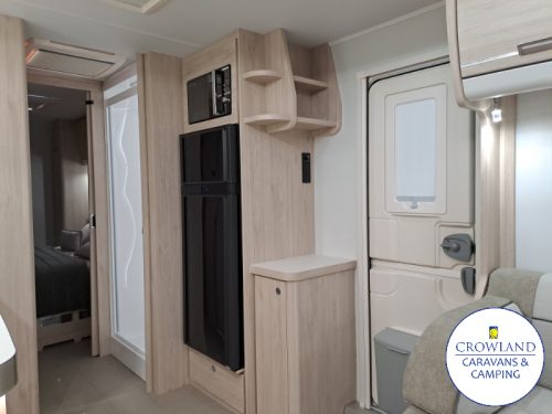 2025 Elddis Crusader Zephyr List price £40749 Save £2974 Our price £37775 - Image 17