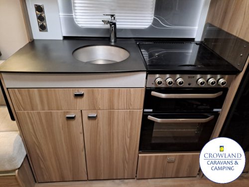 2016 Swift Conqueror 480 - Image 15