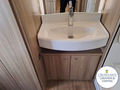 2016 Swift Conqueror 480 - Image 19