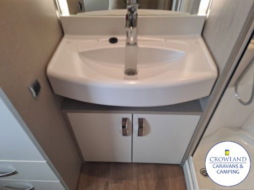 2015 Sterling Continental 480 - Image 21